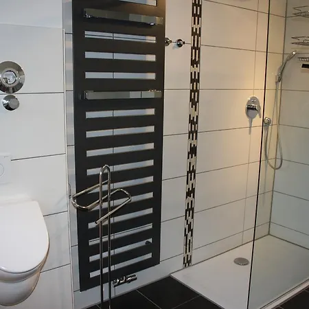 公寓 Haus Lindengarten *